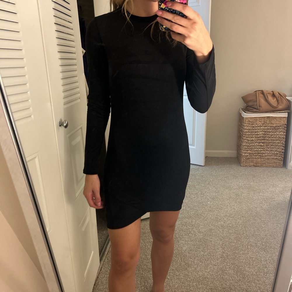 BODYCON suede like material fitted black dress!